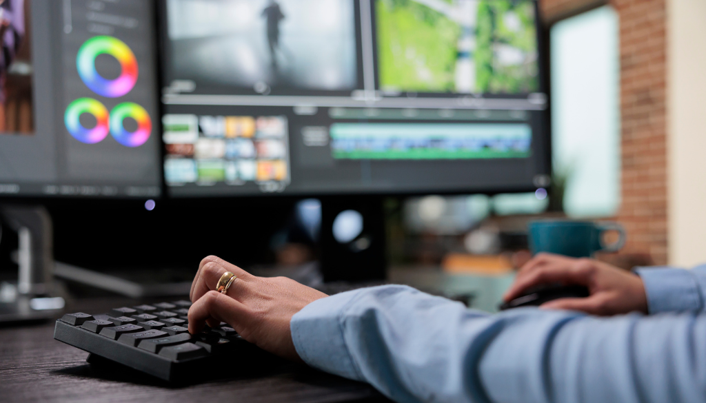 picture of someone on a desktop with an application up